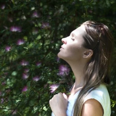 woman praying